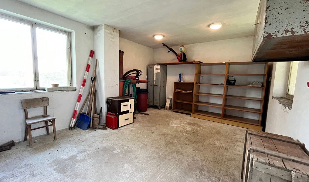 Prodej domu 260 m² s pozemkem 2 162 m², Kunovice – náhled fotky 34