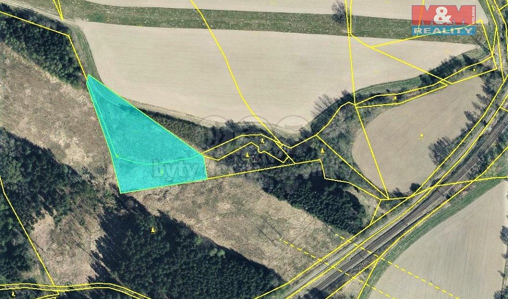 Prodej pole 8 125 m², Semanín – náhled fotky 4