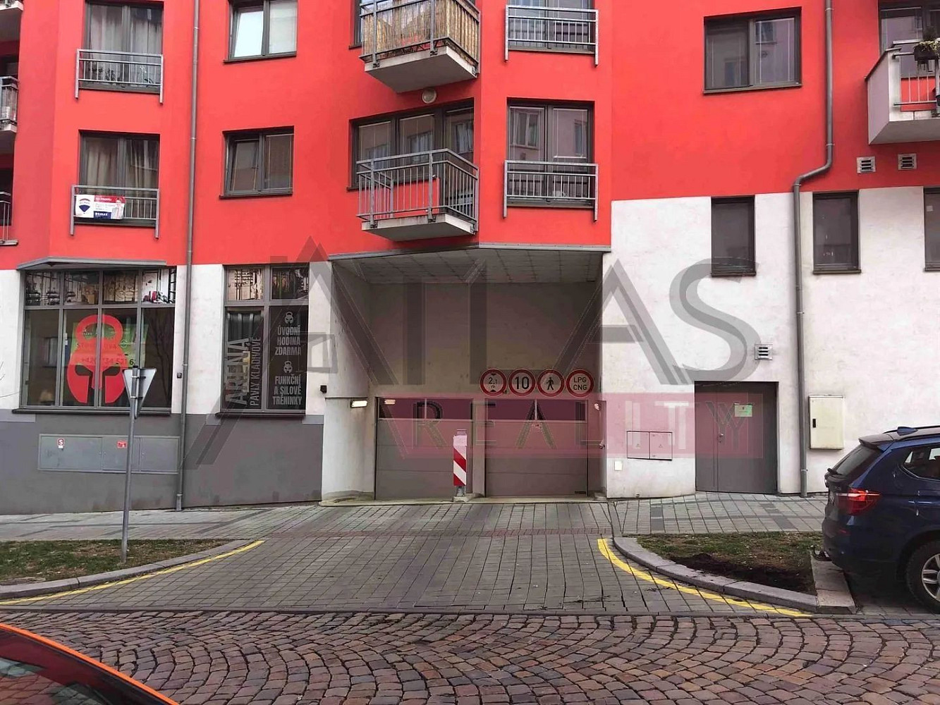 Pronájem bezpečného garážového stání, kloboučnická ulice, praha 4 nusle