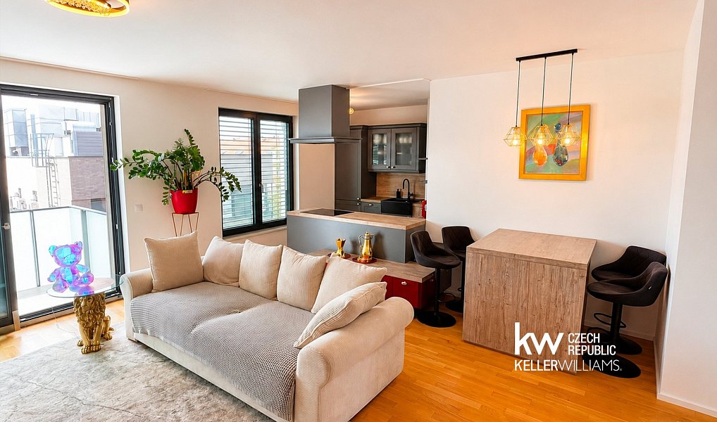 Prodej bytu 2+kk 67 m², Praha – náhled fotky 2