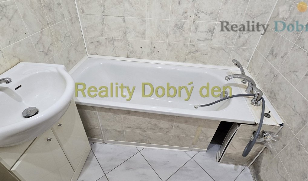 Prodej bytu 3+1 65 m², Opava – náhled fotky 20
