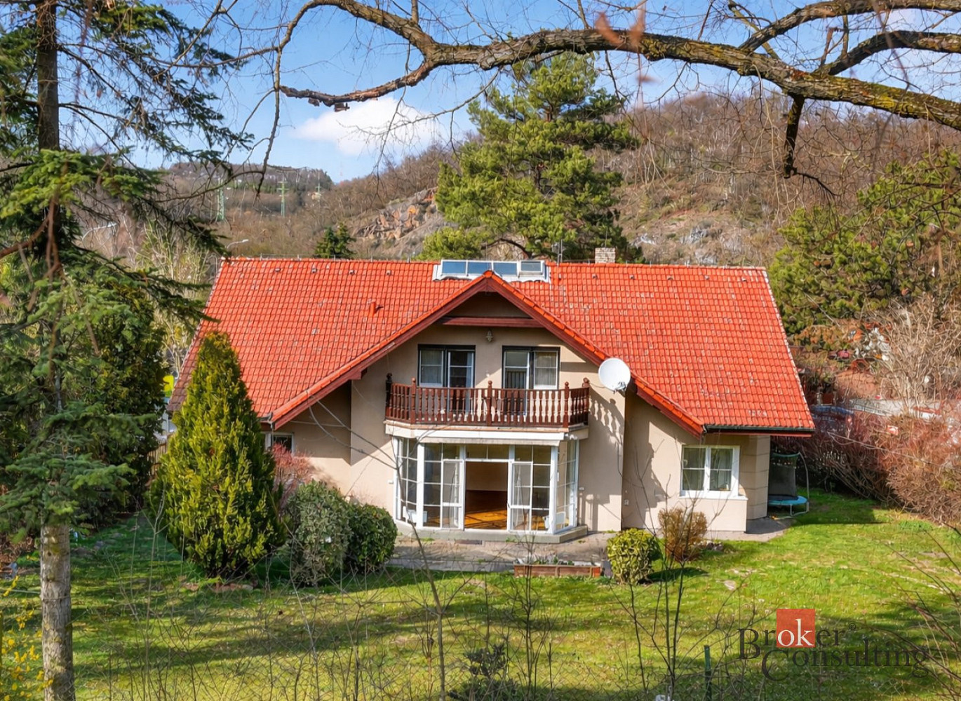 Prodej domu 258 m² s pozemkem 1 347 m² – fotografie 3