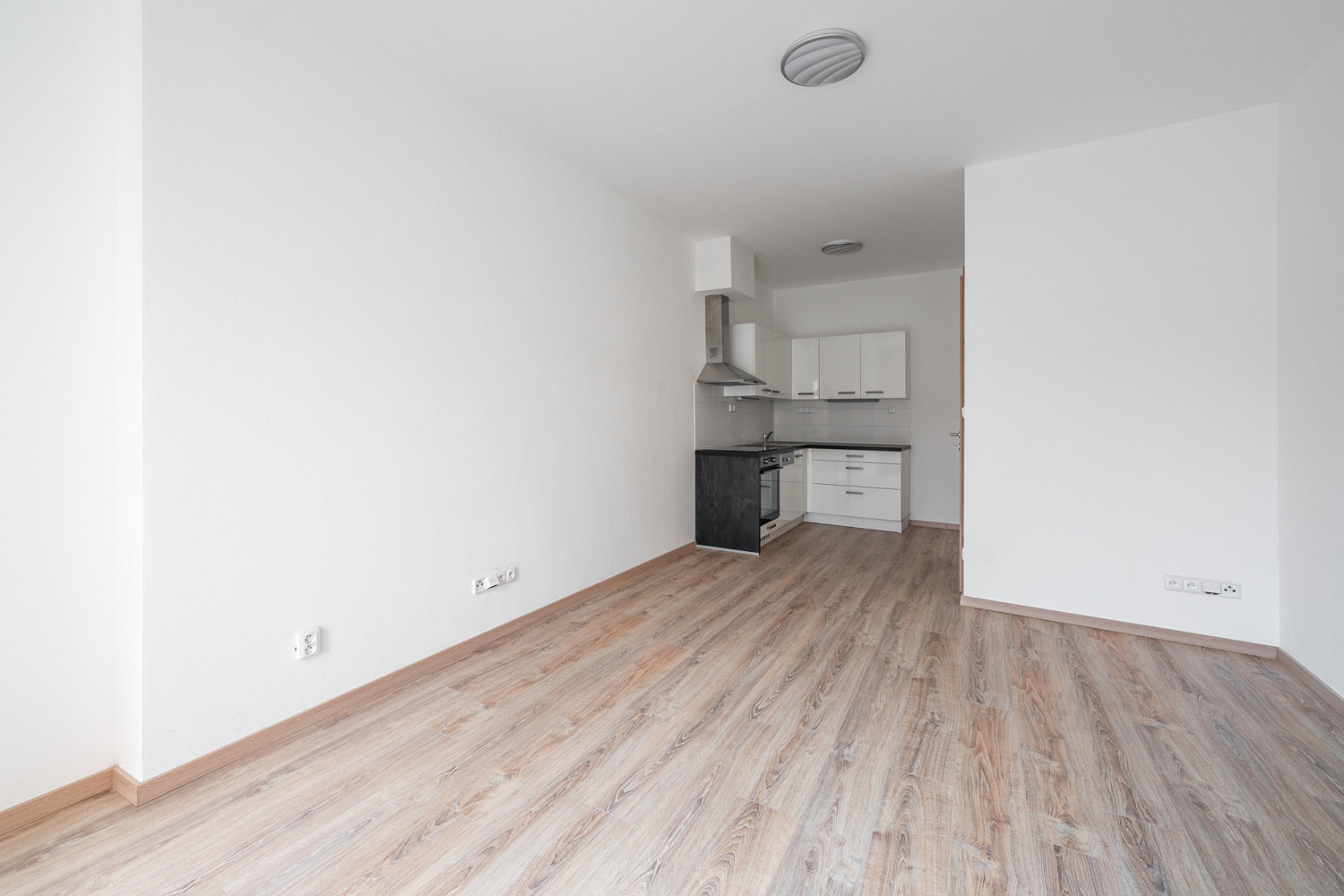 Pronájem bytu 2+kk 44 m² - Widok 2