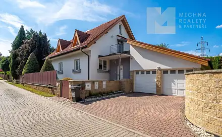 Prodej domu 290 m² s pozemkem 1 063 m², Výholec, Brno - Komín