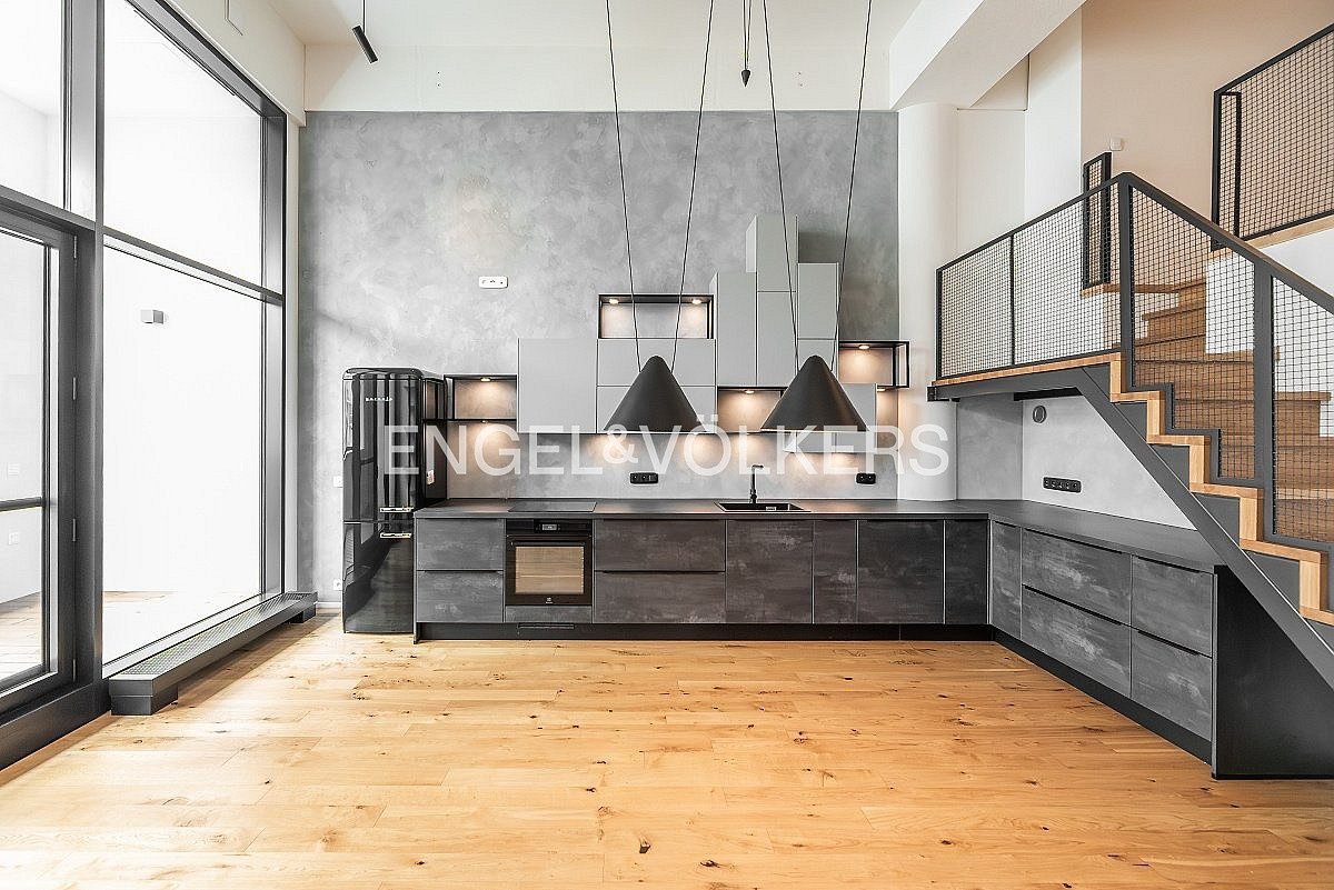 Pronájem bytu 3+kk 105 m² — photo 2