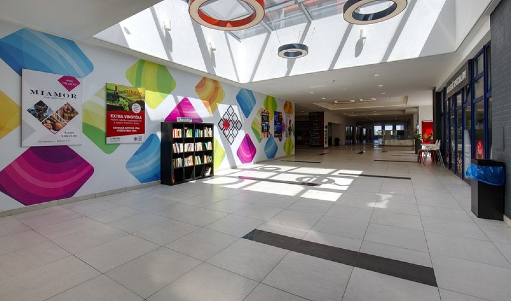 Pronájem obchodních prostor 100 m², Praha – náhled fotky 9