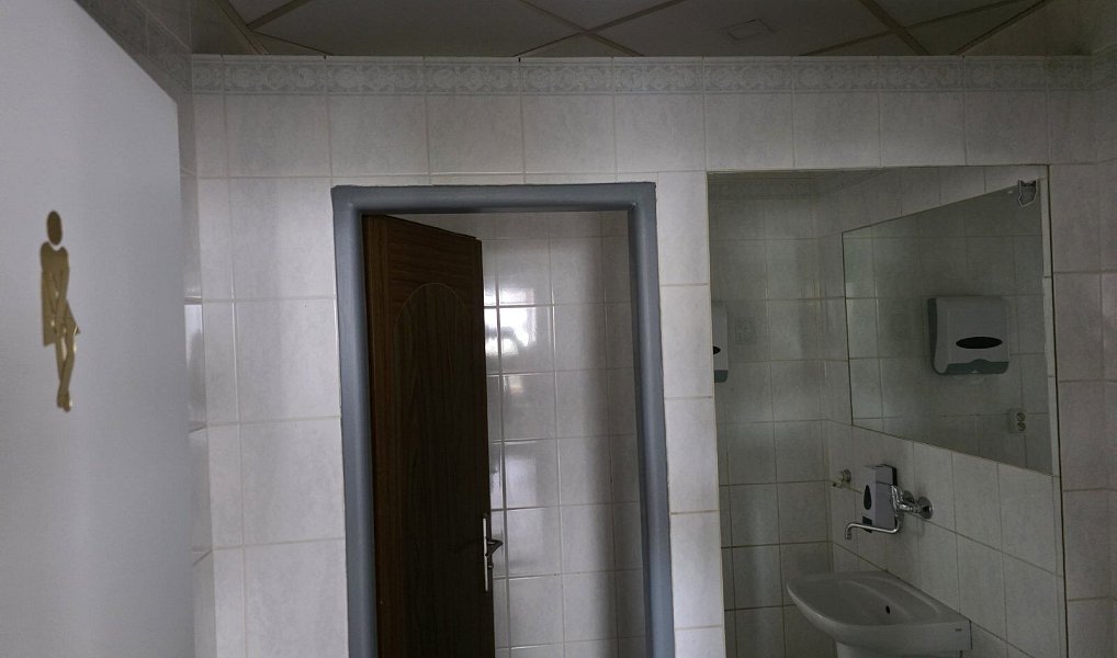 Pronájem obchodních prostor 253 m², Holešov – náhled fotky 10