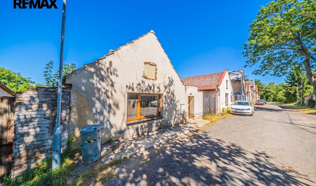 Prodej domu 57 m² s pozemkem 432 m², Slaný – fotka 1 z 29
