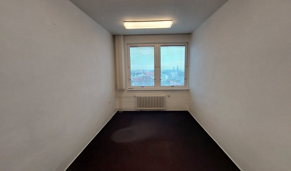 Pronájem kanceláře 20 m², Opava – náhled fotky 2