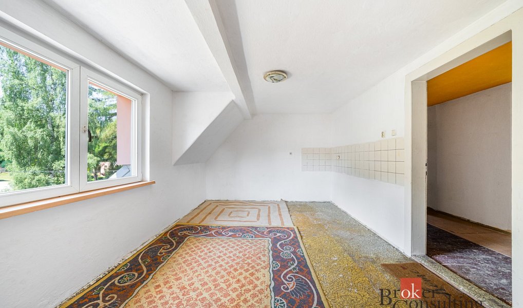 Prodej domu 185 m² s pozemkem 160 m², Plesná – náhled fotky 12