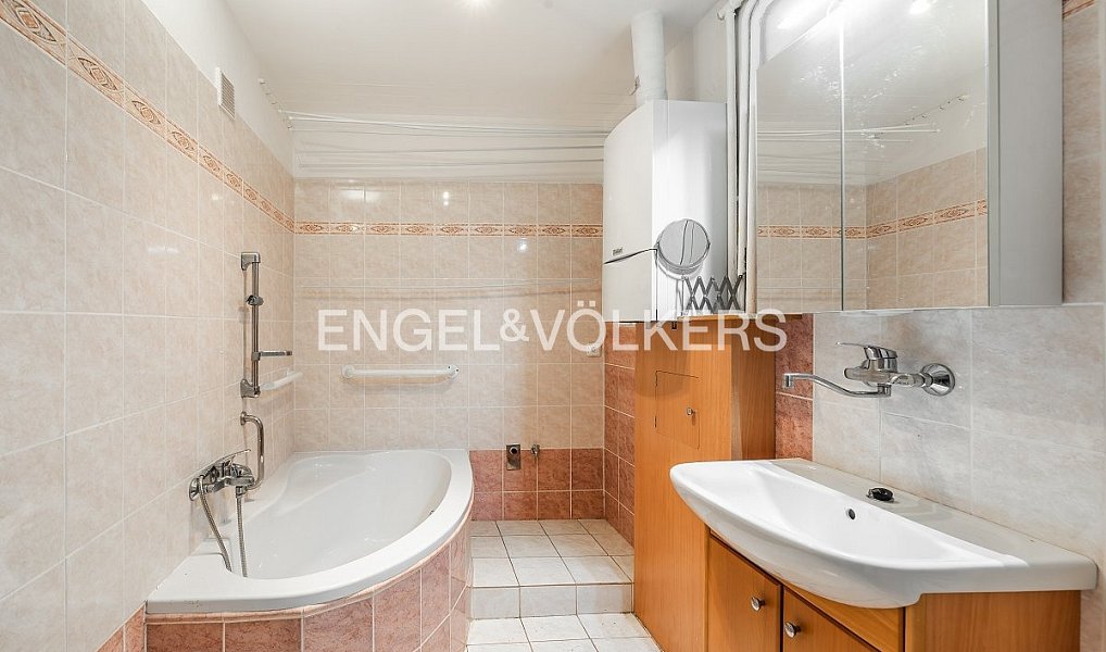 Prodej bytu 2+1 94 m², Praha – náhled fotky 7