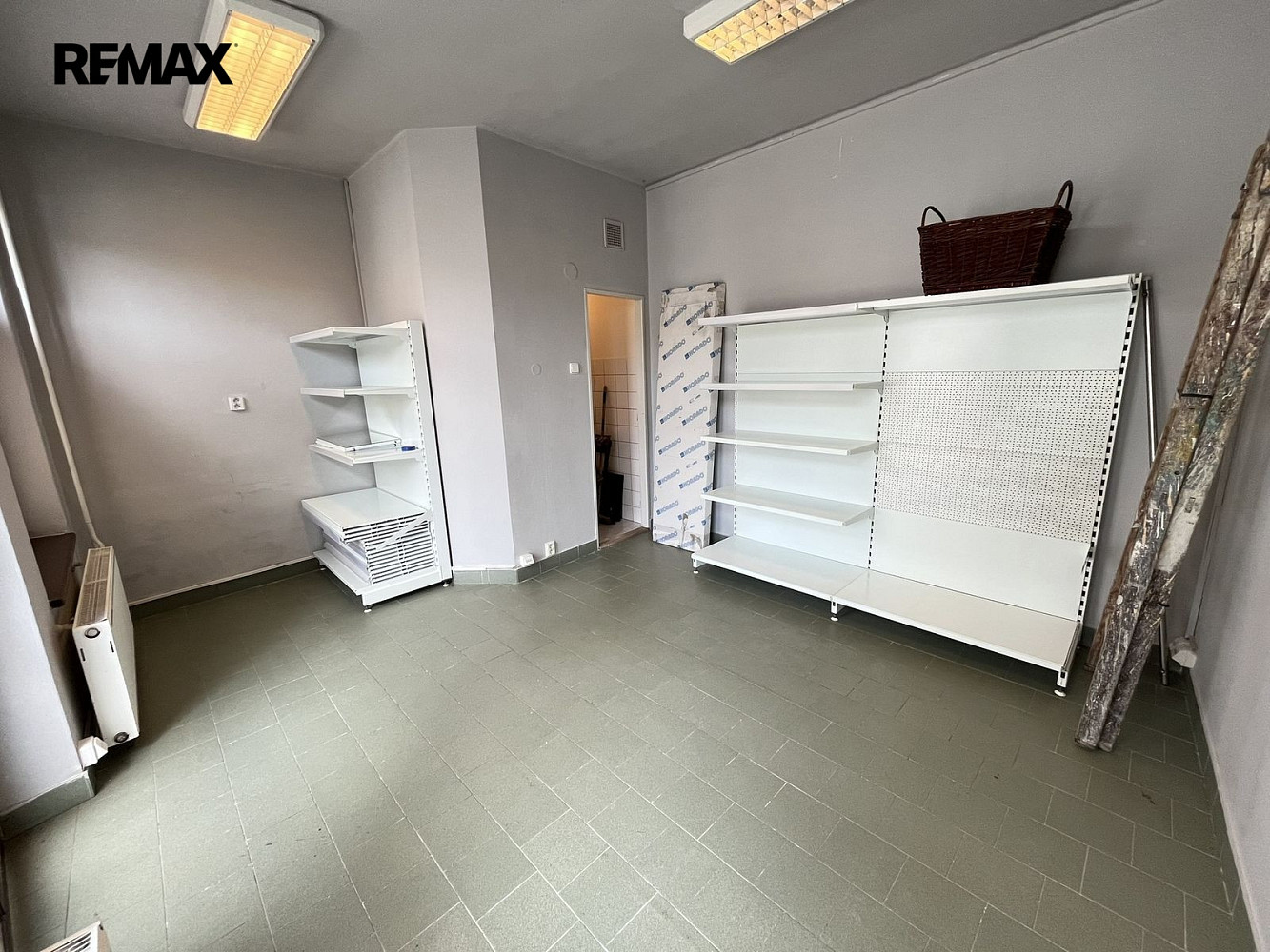 Pronájem obchodních prostor 18 m² – fotografie 3