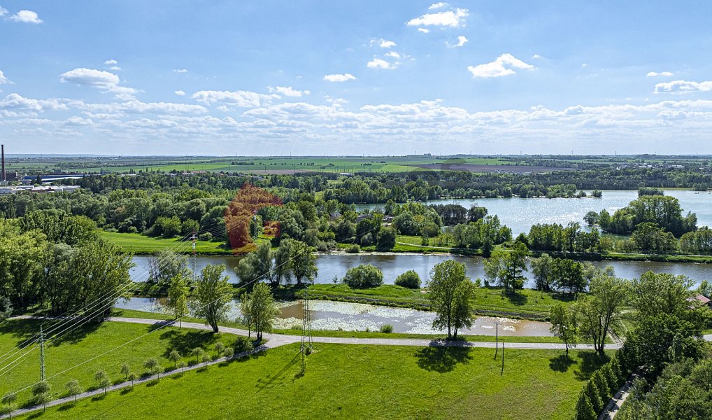 Prodej stavebního pozemku 1 884 m², Káraný – náhled fotky 16