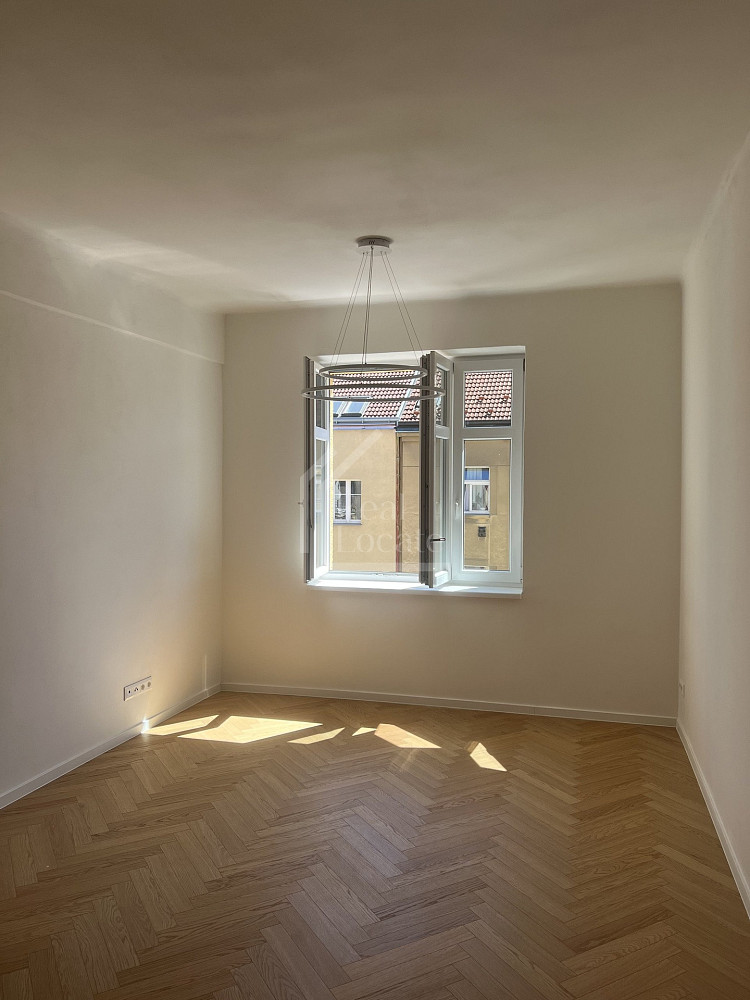 Pronájem bytu 2+kk 50 m² – fotografie 2
