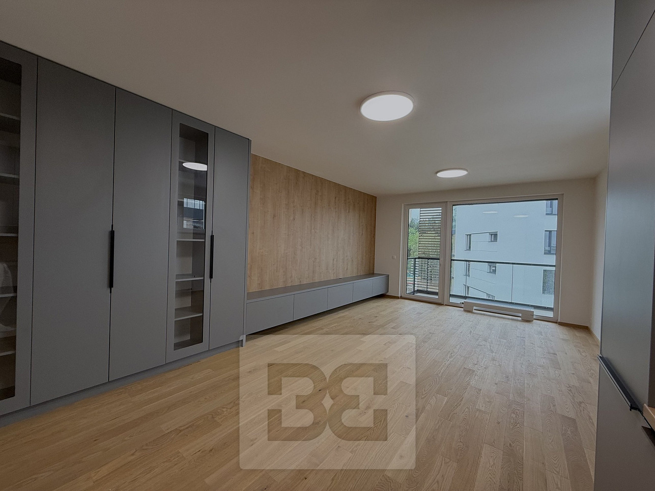 Pronájem bytu 3+kk 80 m² — photo 3