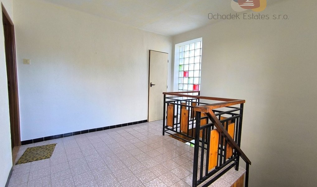 Prodej domu 283 m² s pozemkem 1 254 m², Luká – náhled fotky 8