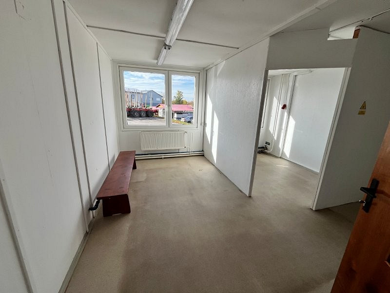 Pronájem obchodních prostor 250 m² – fotografie 5