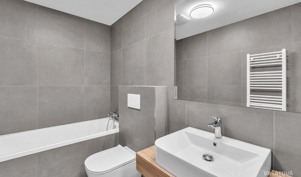 Pronájem bytu 3+1 188 m², Hradec Králové – náhled fotky 13