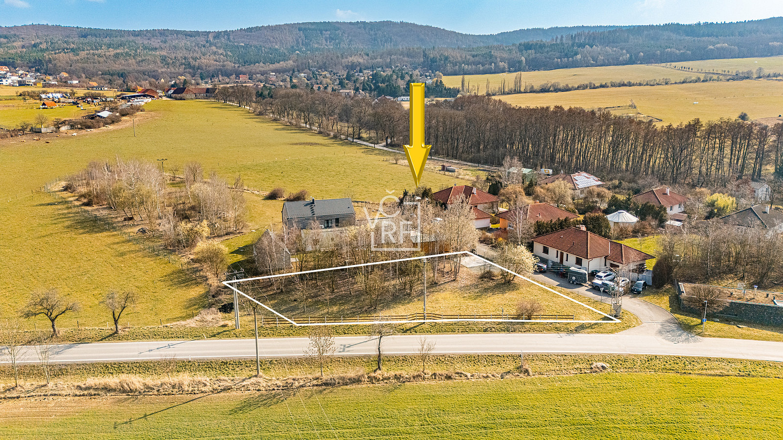 Prodej stavebního pozemku 1 419 m² – další