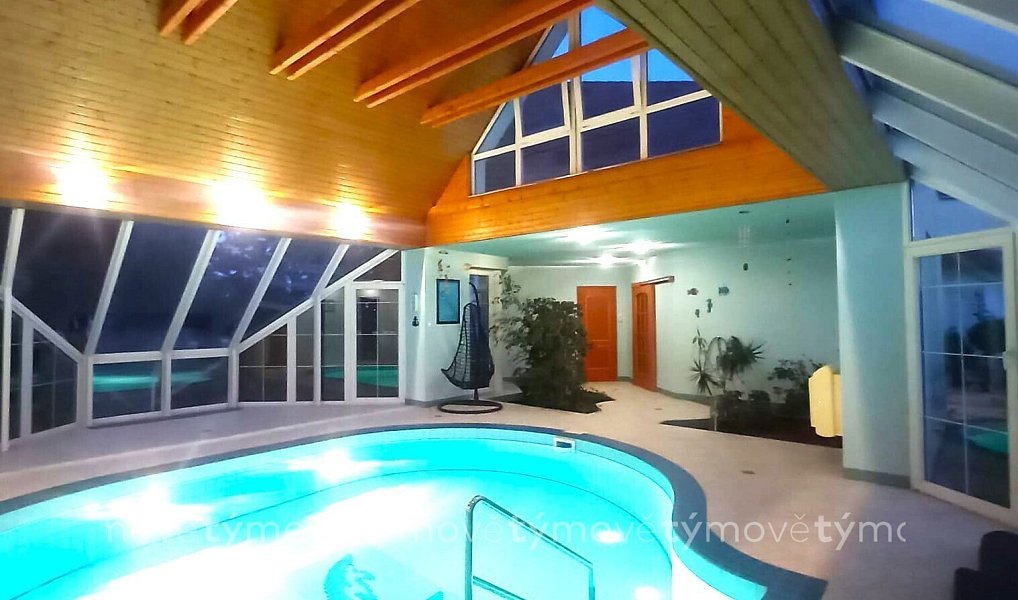Prodej domu 370 m² s pozemkem 2 117 m², Přelouč – náhled fotky 6