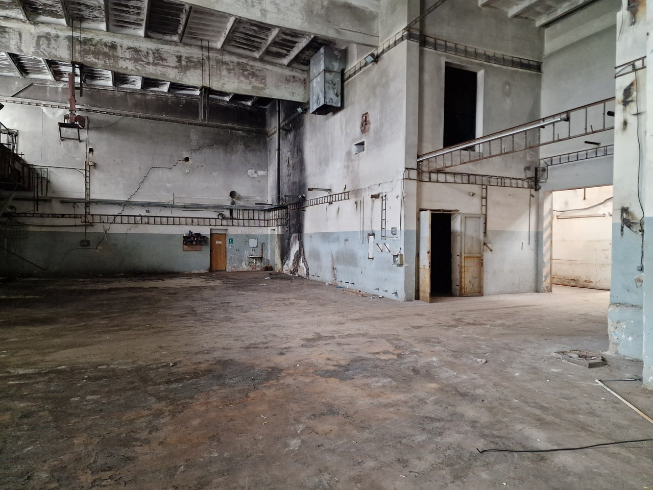 Pronájem výrobních prostor 923 m² – fotografie 5