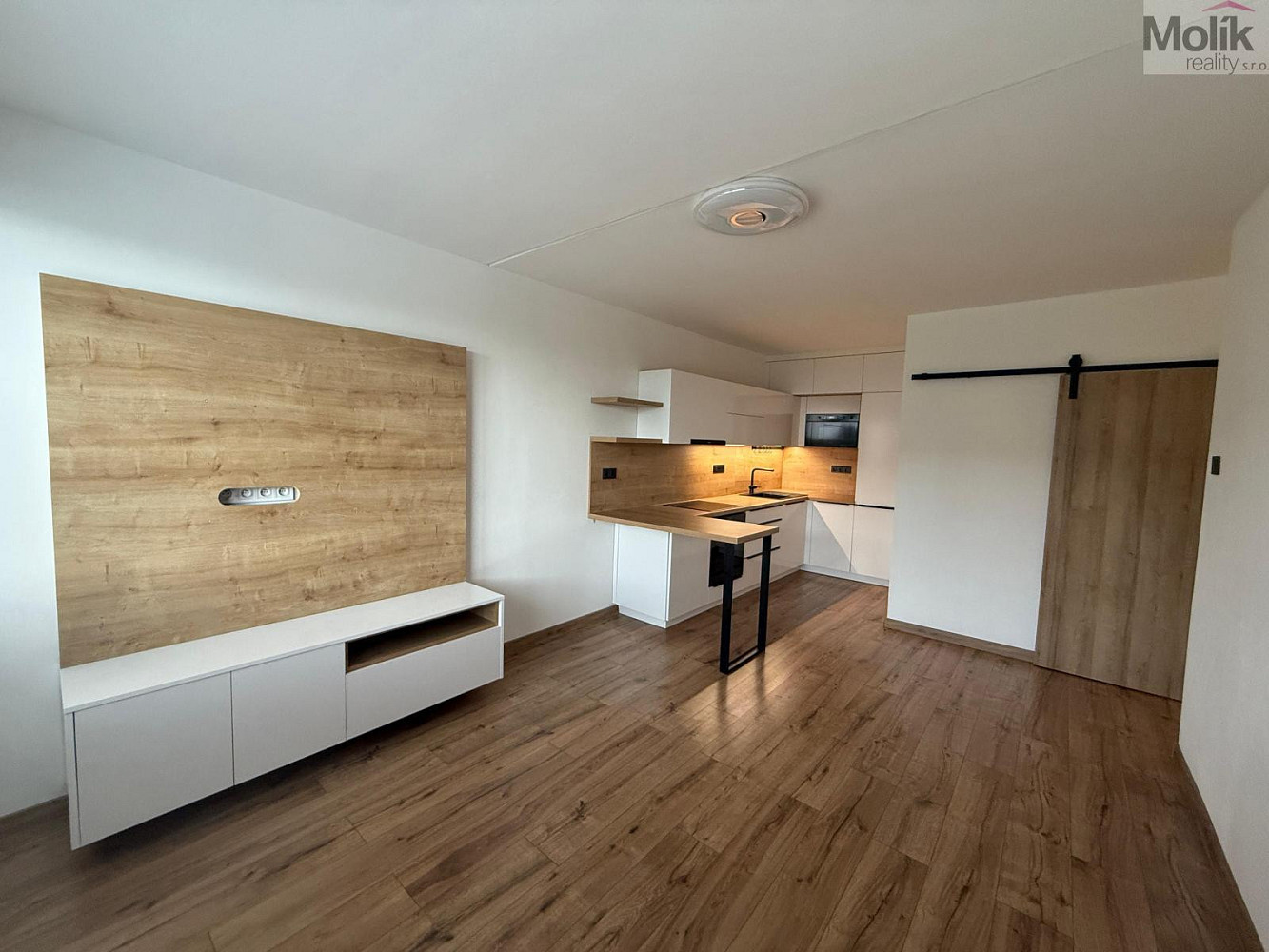 Pronájem bytu 2+kk 40 m² – pohled 5