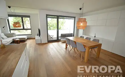 Pronájem bytu 3+kk 98 m²