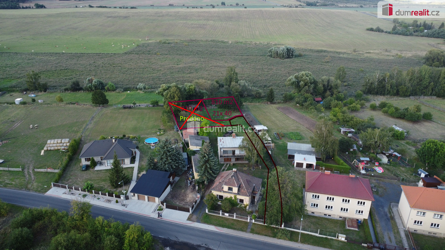 Prodej stavebního pozemku 810 m² – fotografie 3
