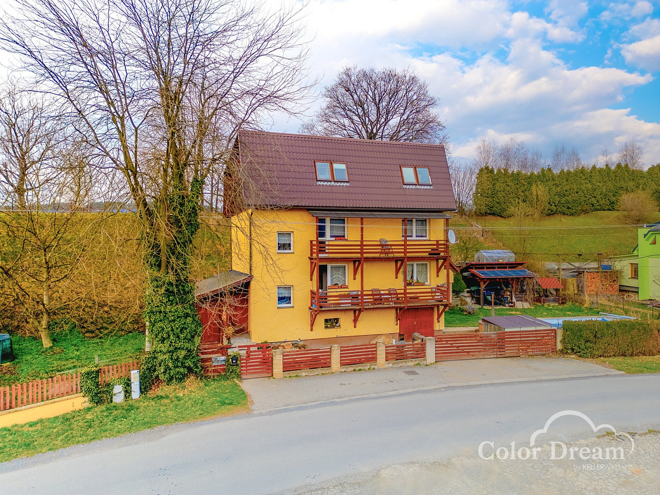 Prodej domu 251 m² s pozemkem 1 028 m², Zašová