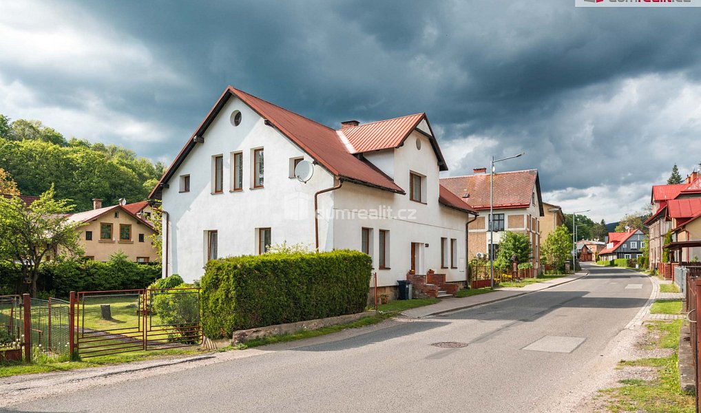 Prodej domu 250 m² s pozemkem 400 m², Vrchlabí – náhled fotky 16