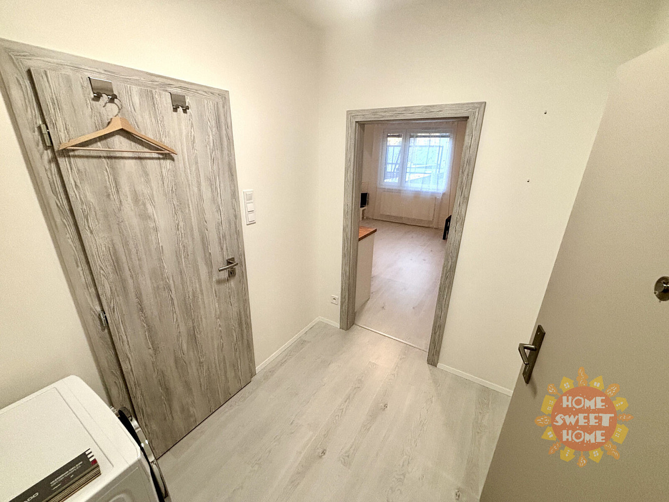 Pronájem bytu 1+kk 29 m² – fotografie 4