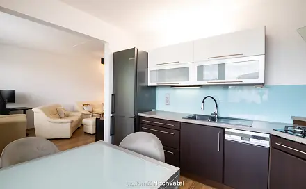 Prodej bytu 3+kk 68 m², U Lesíka, Znojmo