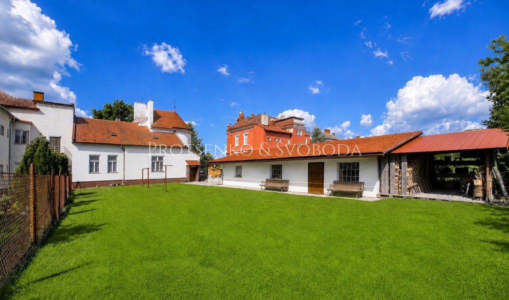Prodej domu 219 m² s pozemkem 729 m², Hranice – náhled fotky 3