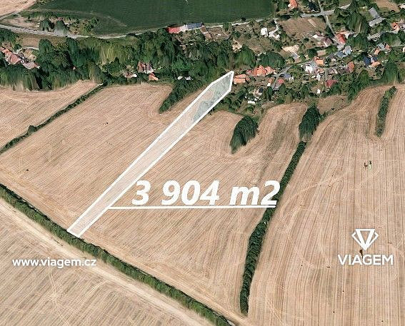 Prodej pole 1 464 m²
