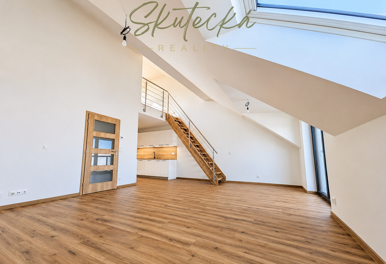 Pronájem bytu 3+kk 92 m² – fotografie 3