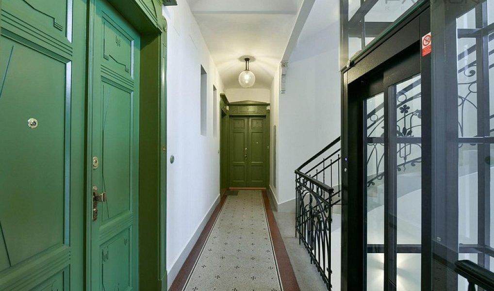 Pronájem bytu 2+kk 60 m², Praha – náhled fotky 24