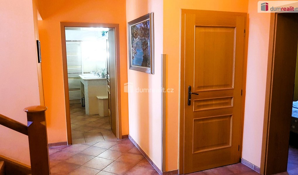 Prodej domu 303 m² s pozemkem 1 885 m², Hodonín – náhled fotky 33