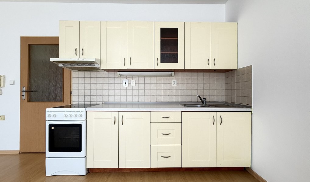 Pronájem bytu 1+kk 32 m², Otrokovice – náhled fotky 6