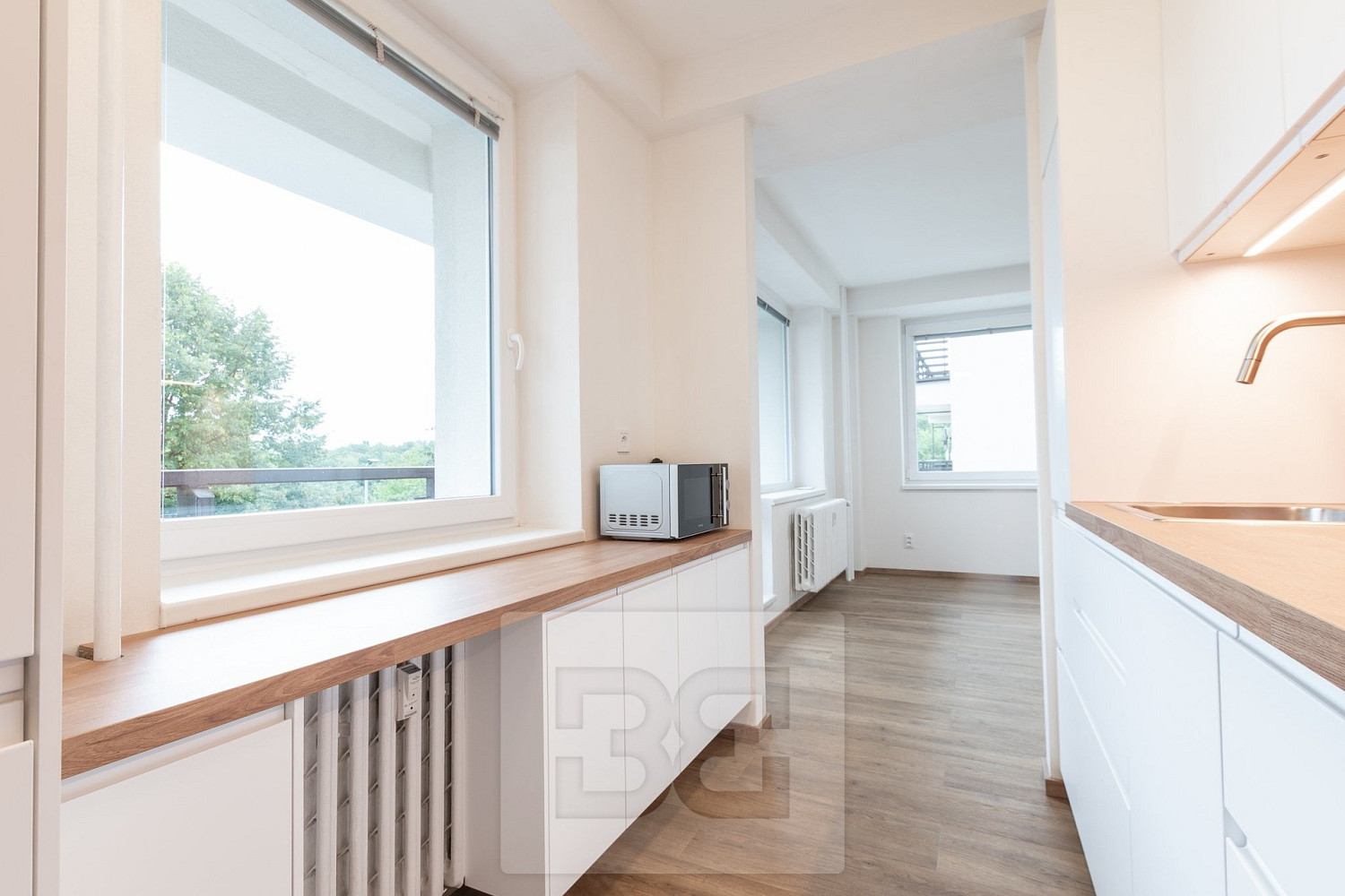 Pronájem bytu 2+kk 52 m² – fotografie 4