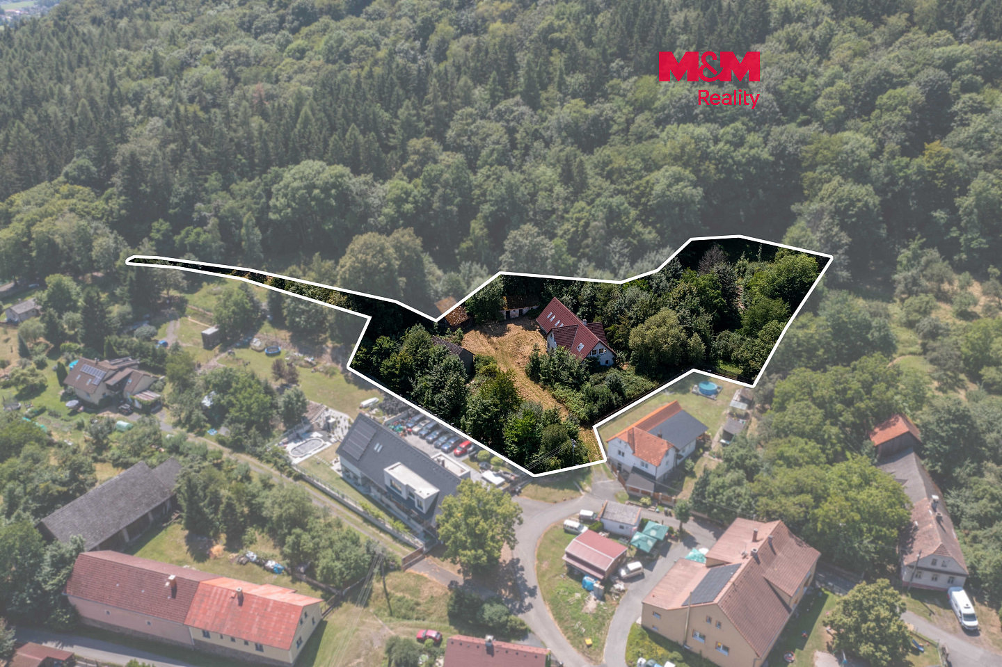 Prodej domu 234 m² s pozemkem 6 858 m²