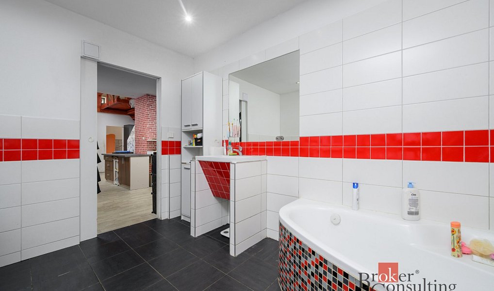 Prodej domu 335 m² s pozemkem 563 m², Liberec – náhled fotky 12