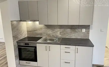 Pronájem bytu 3+1 69 m², Ivanovice na Hané - Chvalkovice na Hané, okres Vyškov