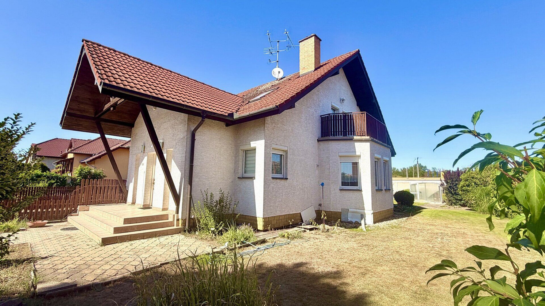 Prodej domu 309 m² s pozemkem 1 200 m² – fotografie 3