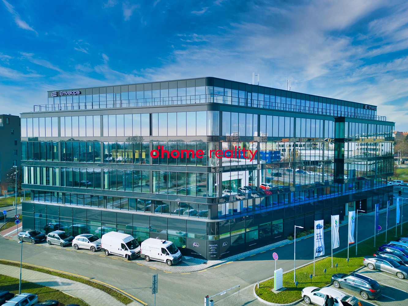 Pronájem kanceláře 350 m² – fotografie 3