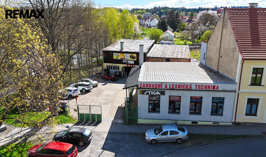 Prodej obchodních prostor 200 m², Planá – náhled fotky 2