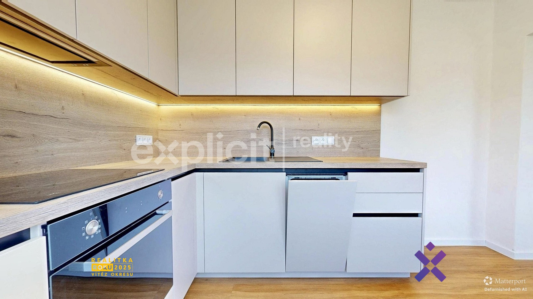 Pronájem bytu 1+1 38 m² — photo 2