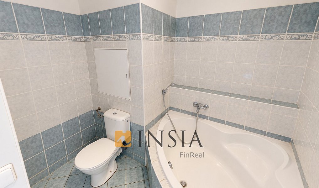 Prodej bytu 4+1 99 m², Praha – náhled fotky 3