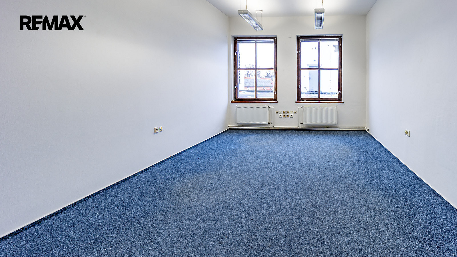 Pronájem kanceláře 24 m² — photo 3