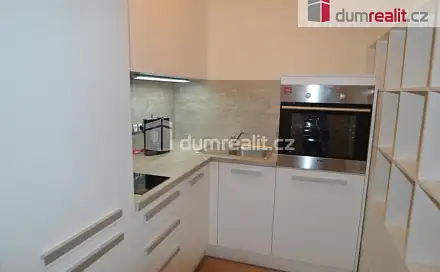 Pronájem bytu 1+kk 37 m²