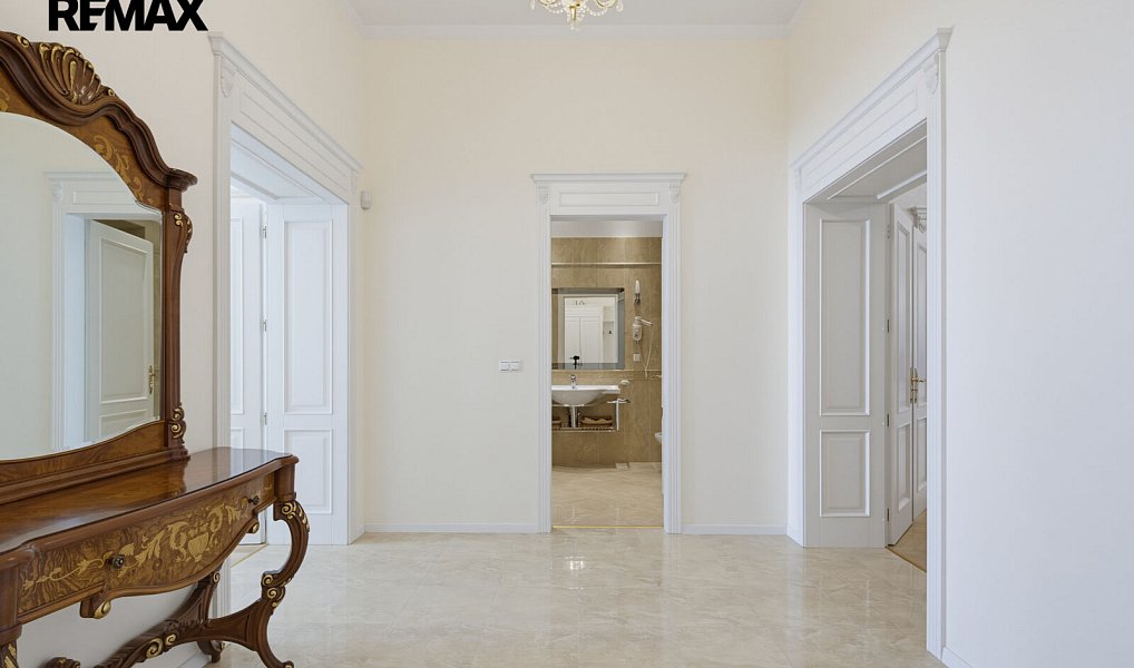 Prodej bytu 3+1 104 m², Karlovy Vary – náhled fotky 2